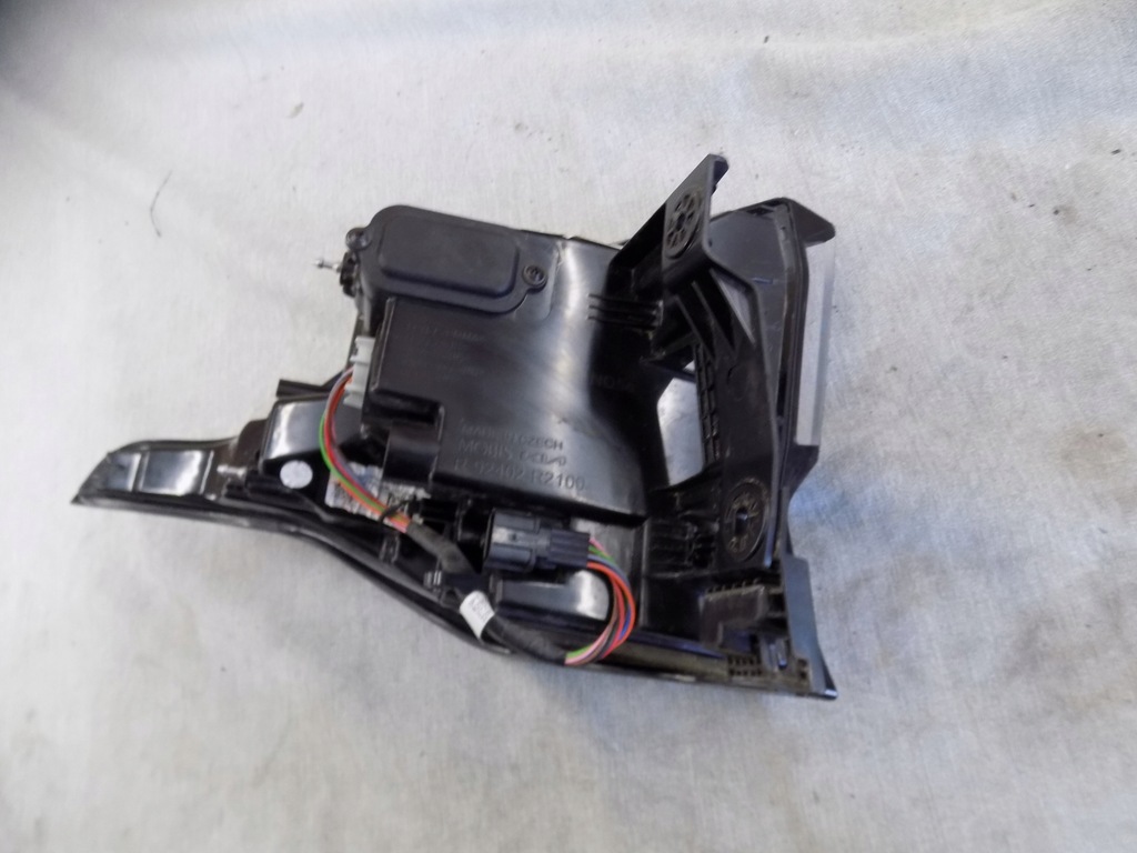 фото №11, Лампа права задня задня kia sportage 5 v led 92402-r2100