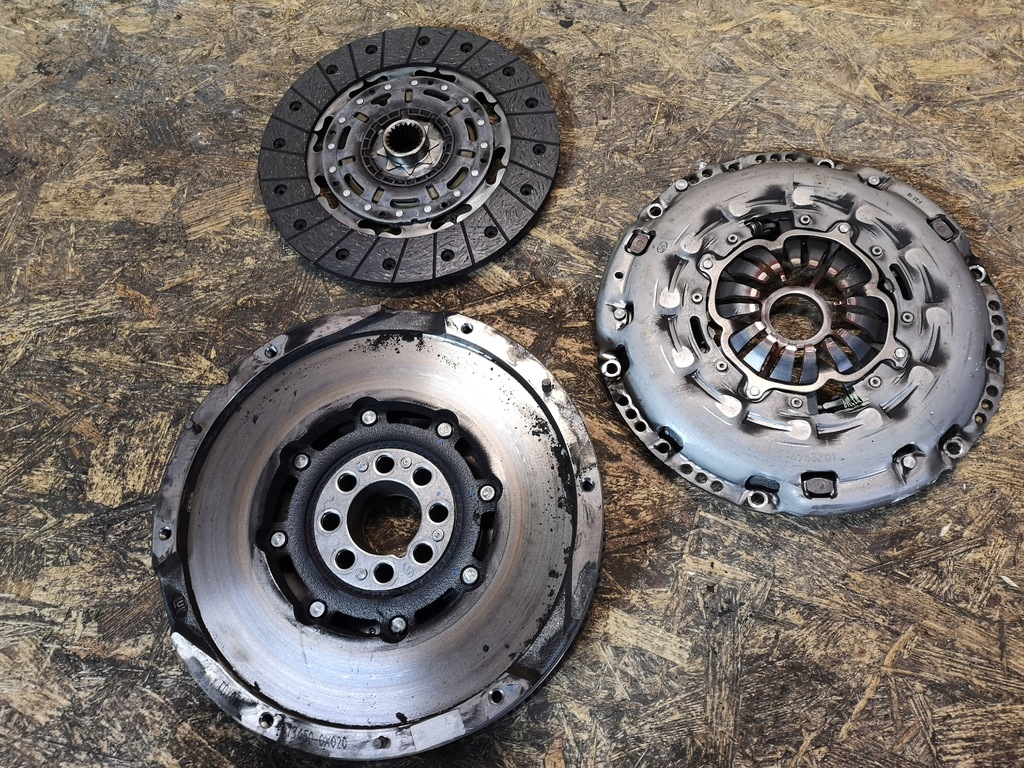 фото №1, Toyota rav 4 iv 2.0d колесо двомасовий зчеплення