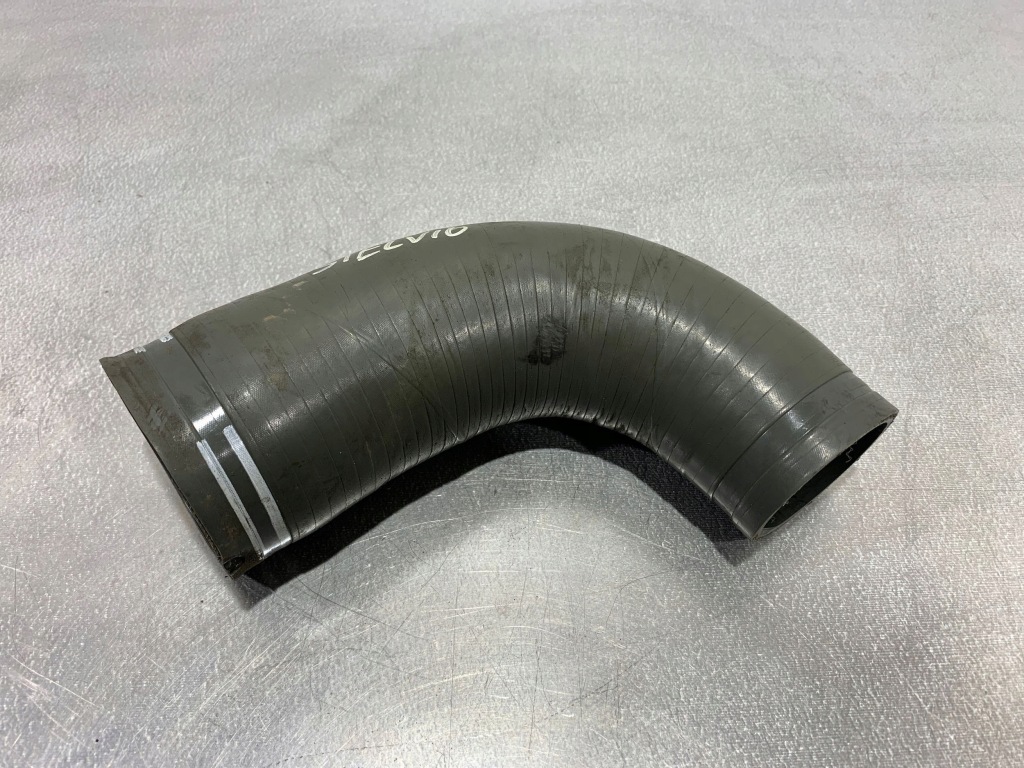 Купить 2019 alfa romeo stelvio пабтрубок  интеркулер