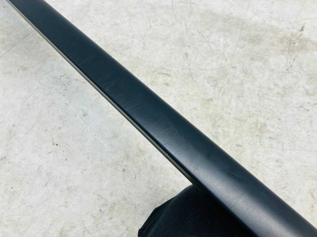 Corolla e21 универсал рейлинг крышный молдинг правый чёрный царапины zadzior в Украине