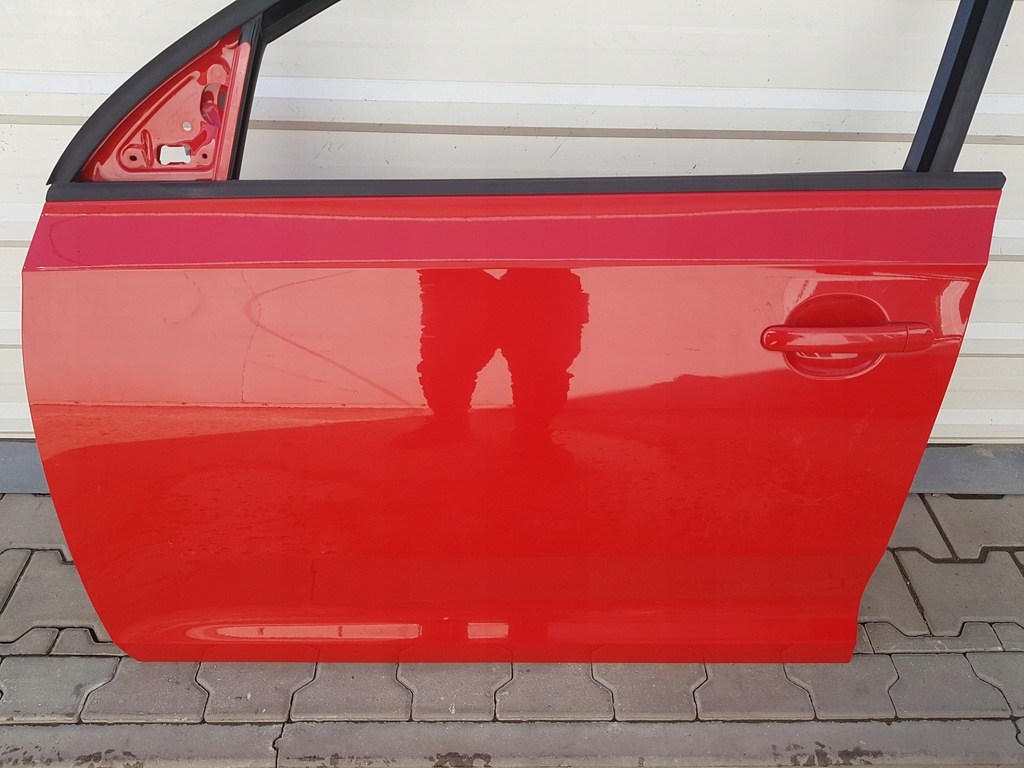 фото №2, Skoda rapid 12r- дверь левая перед lf3k