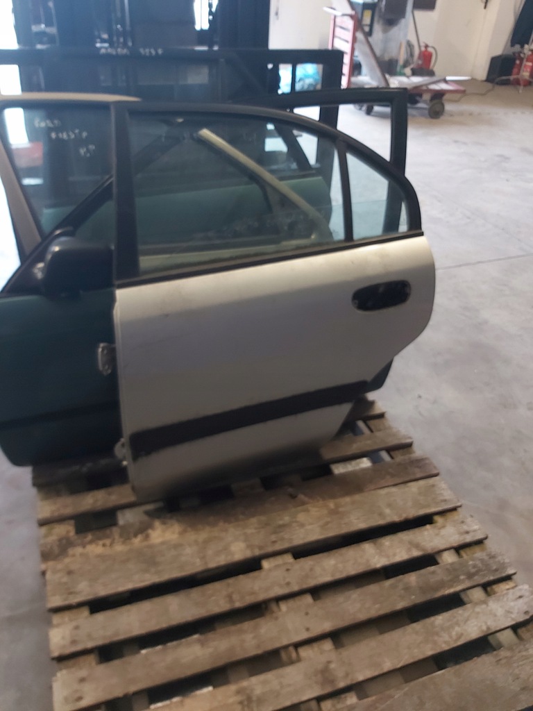 фото №1, Двері задні ліва mitsubishi carisma