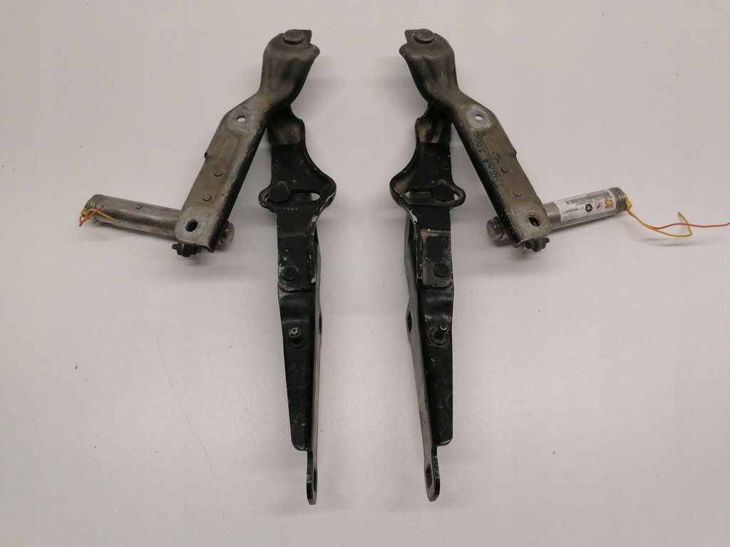 фото №1, Lancia thema петли капот патроны оригинал 11-14