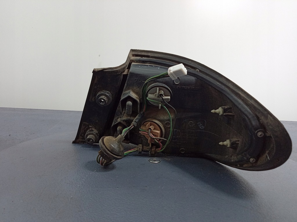 фото №4, Mazda xedos 9 lift лампа задня ліва зовнішня