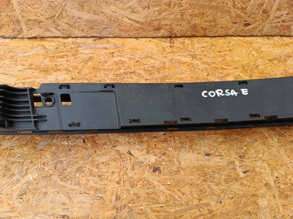 39003563 решітка бампера решітка радіатора перед opel corsa e 13432002 Доставка