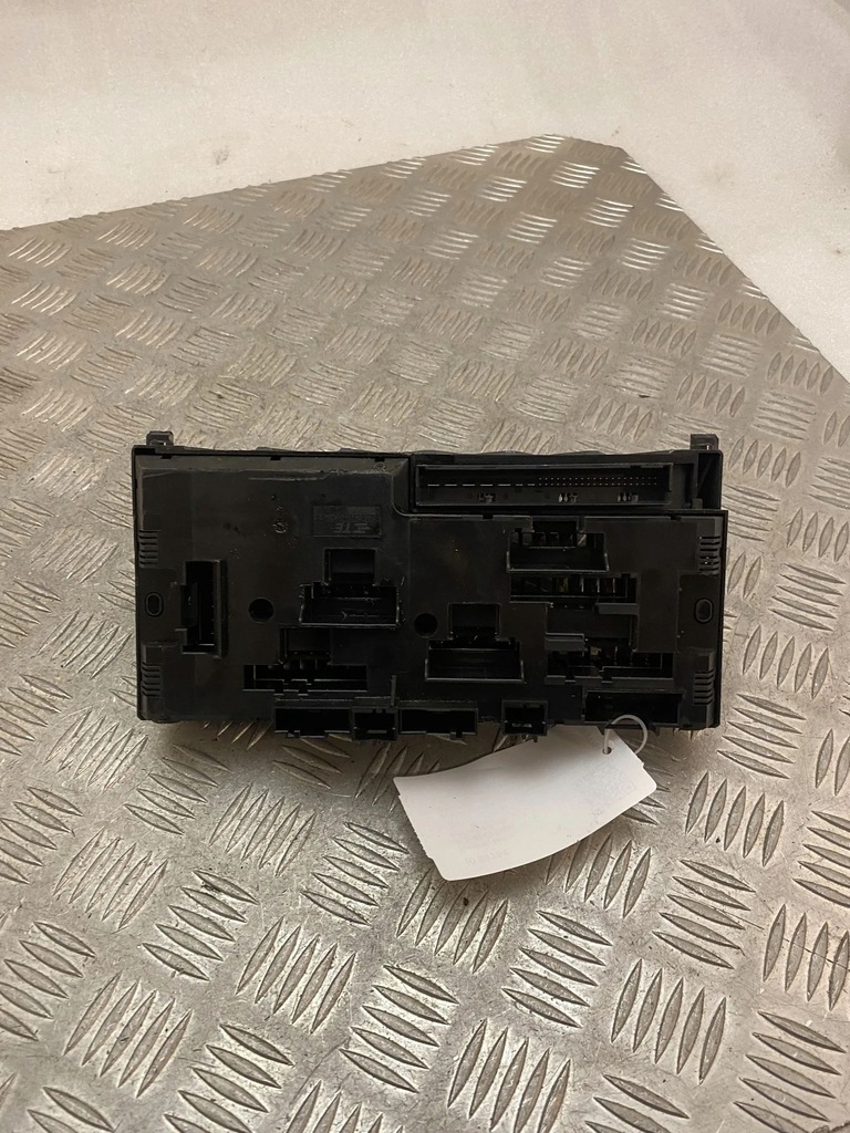 фото №8, Bmw x4 f26 2018 рамка / модуль запобіжників 317033444