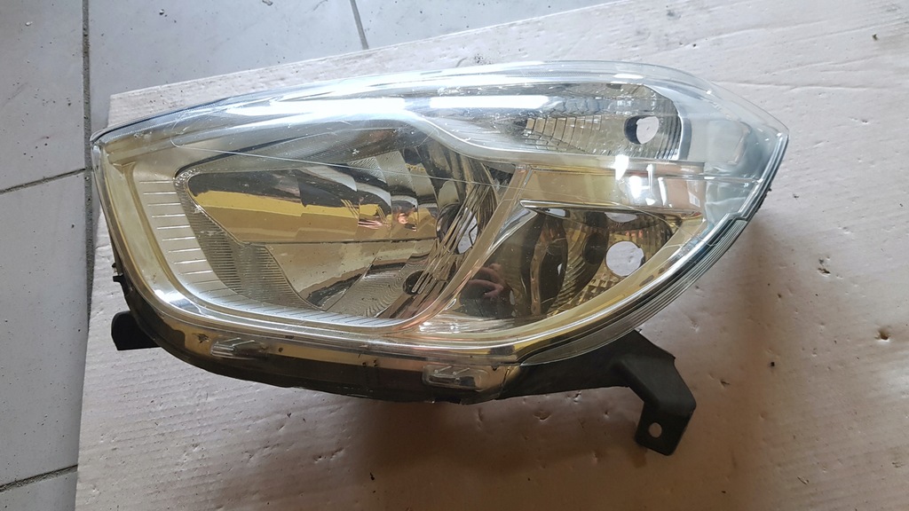 фото №10, Dacia dokker лампа левая перед 260607950r оригинал