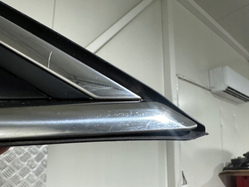 фото №6, Ford mondeo mk5 трикутник крила правий ds73-f16004