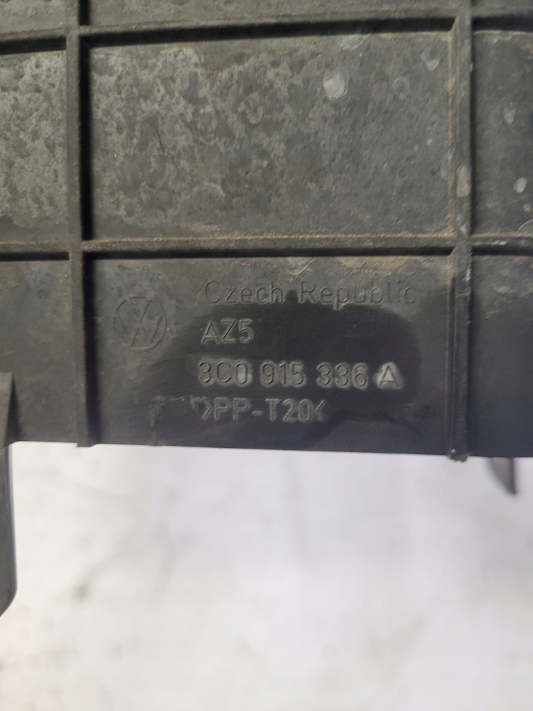 фото №5, Захист акумулятор audi a3 8p vw skoda 3c0915336a 3c0915335