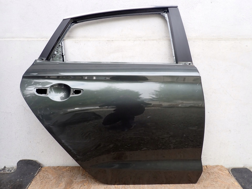 фото №1, Дверь правое задние задняя hyundai i30 iii pde fastback
