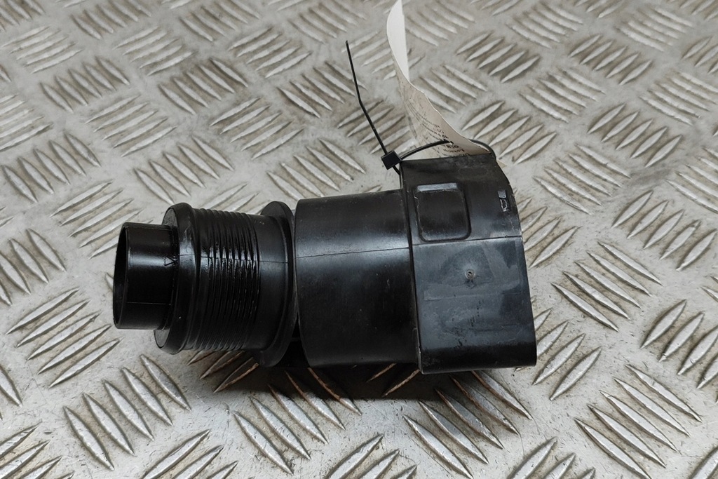 фото №5, Volkswagen arteon 3h7 шланг трубный турбонагнетателя гаситель 04l131111m 2.0d