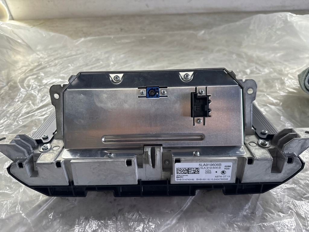 фото №6, Радио экран skoda enyaq 5la919606 b