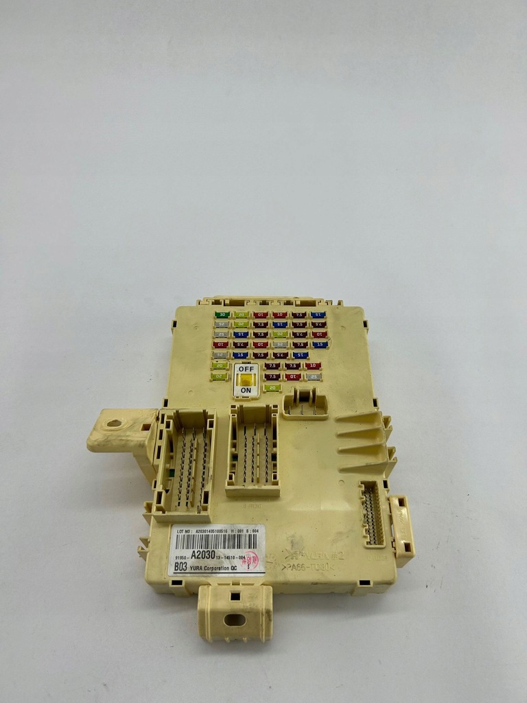 фото №3, Kia pro cee'd ii 2015 рамка / модуль предохранителей