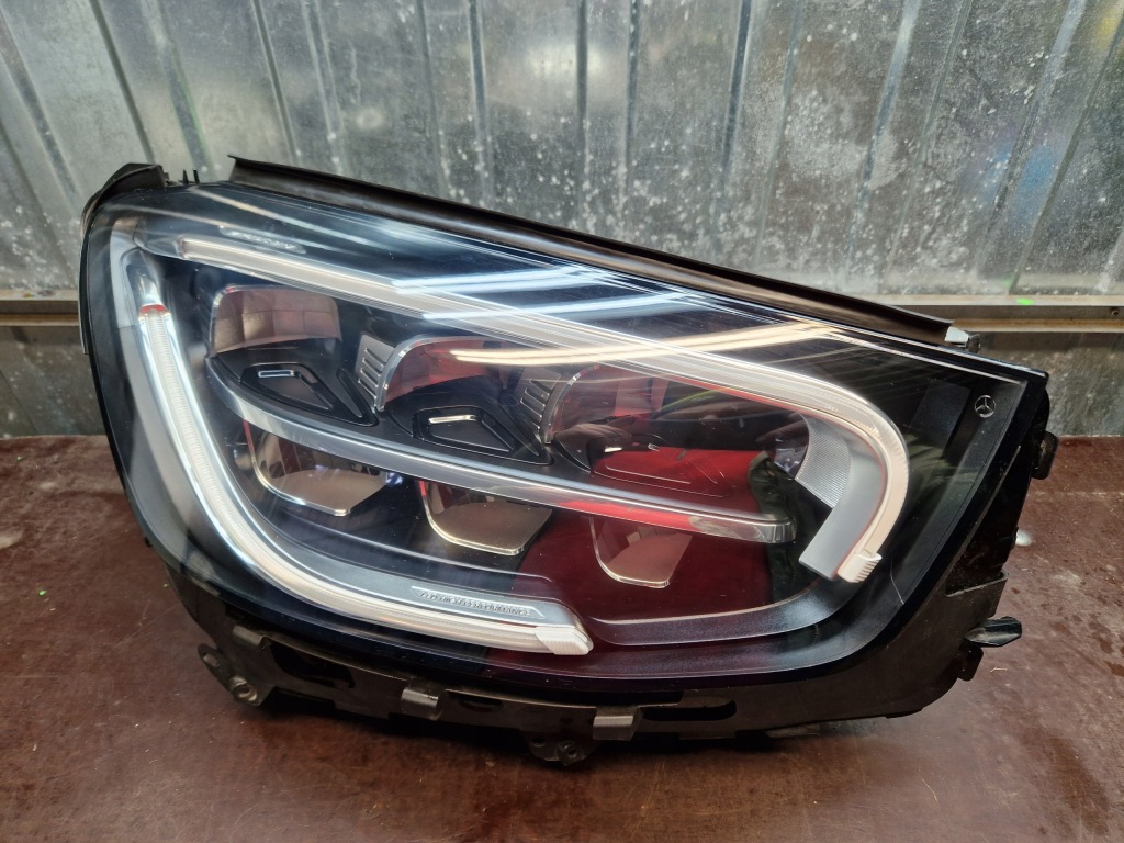 Купить Mercedes glc w253 рестайлинг  full led фара правый  перед