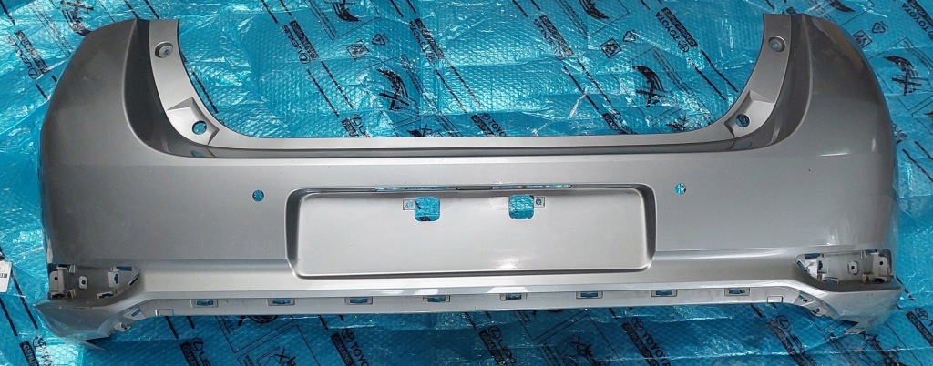 Купить Toyota auris ii lift hb 15- бампер задняя