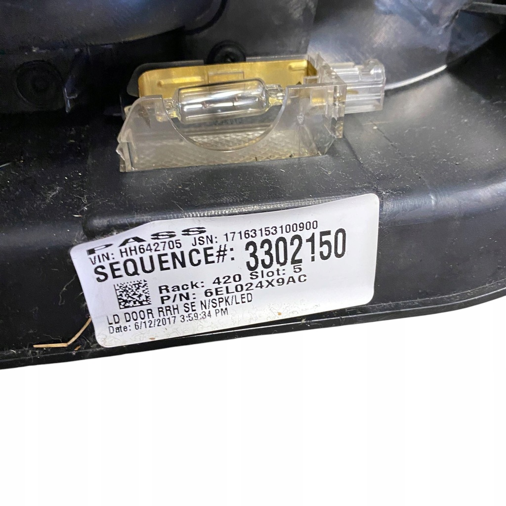 фото №13, Dodge charger 2019 правая сторона обшивки / обшивка дверь задних