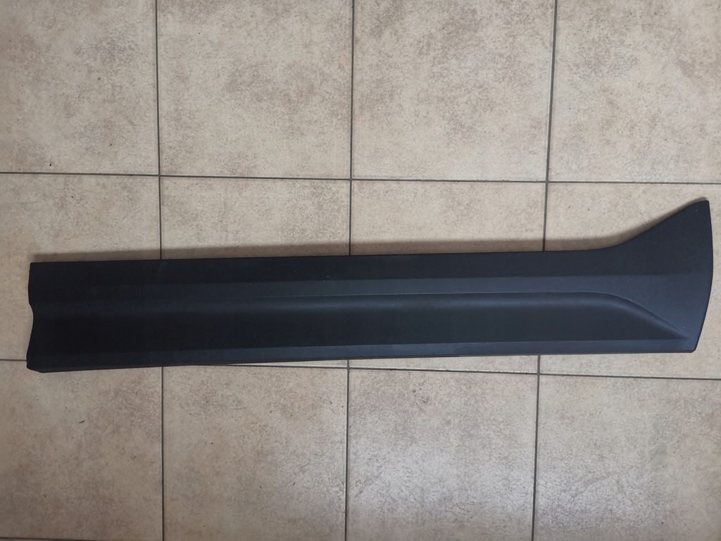 фото №1, Volvo xc40 ii молдинг дверь правая передняя