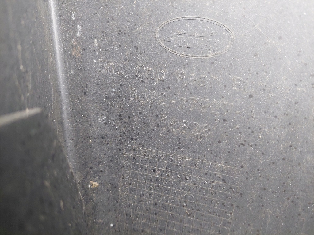 фото №10, Land rover evoque 10r . бампер задняя a673