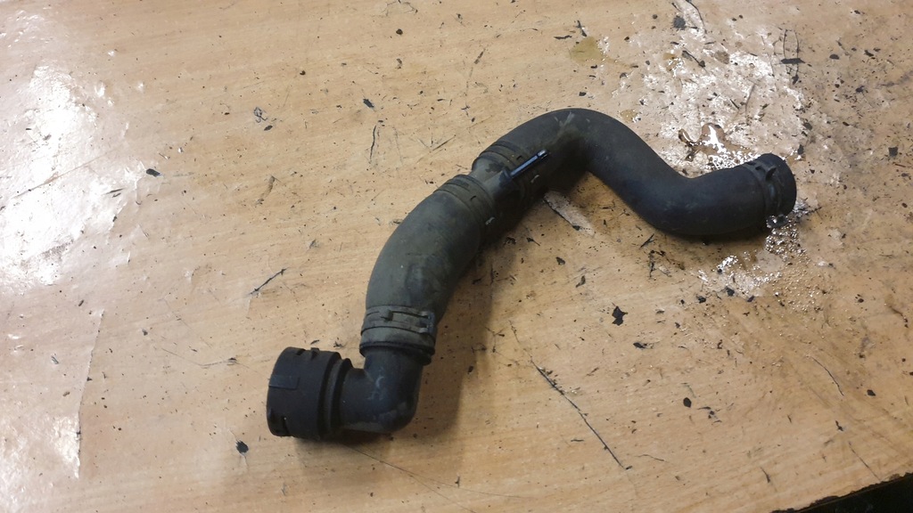 фото №1, Skoda praktik roomster fabia ii 1.2 12v труба шланг wody