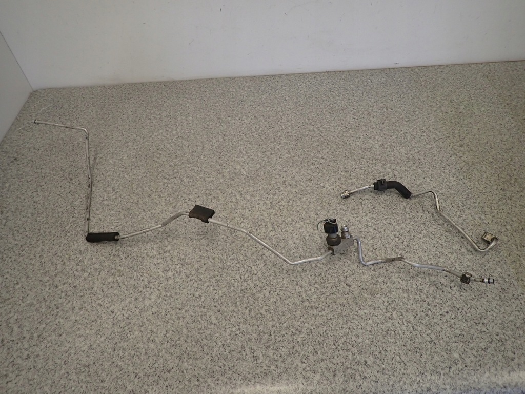 фото №1, Mitsubishi grandis 2.0d шланг кондиционера