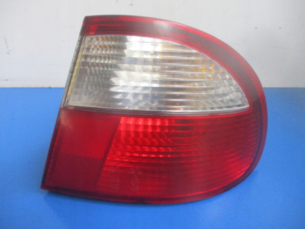 фото №1, Daewoo lanos sedan лампа задня права крила w крила