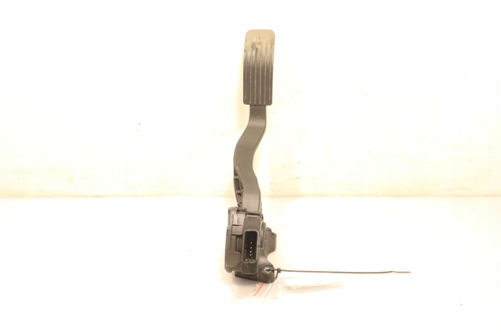 фото №1, Потенциометр газа peugeot 208 i