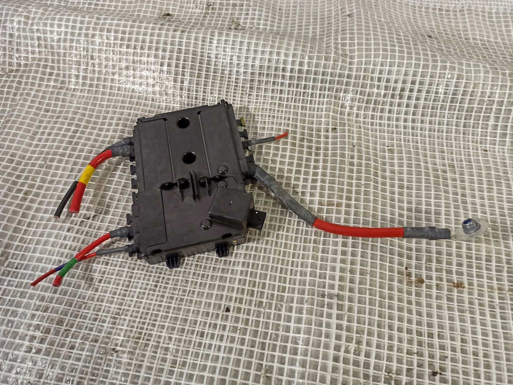 фото №1, Mercedes w205 коробка предохранителей a205402850