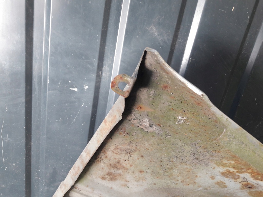 Крило ліве перед rover vitesse срібний Ціна