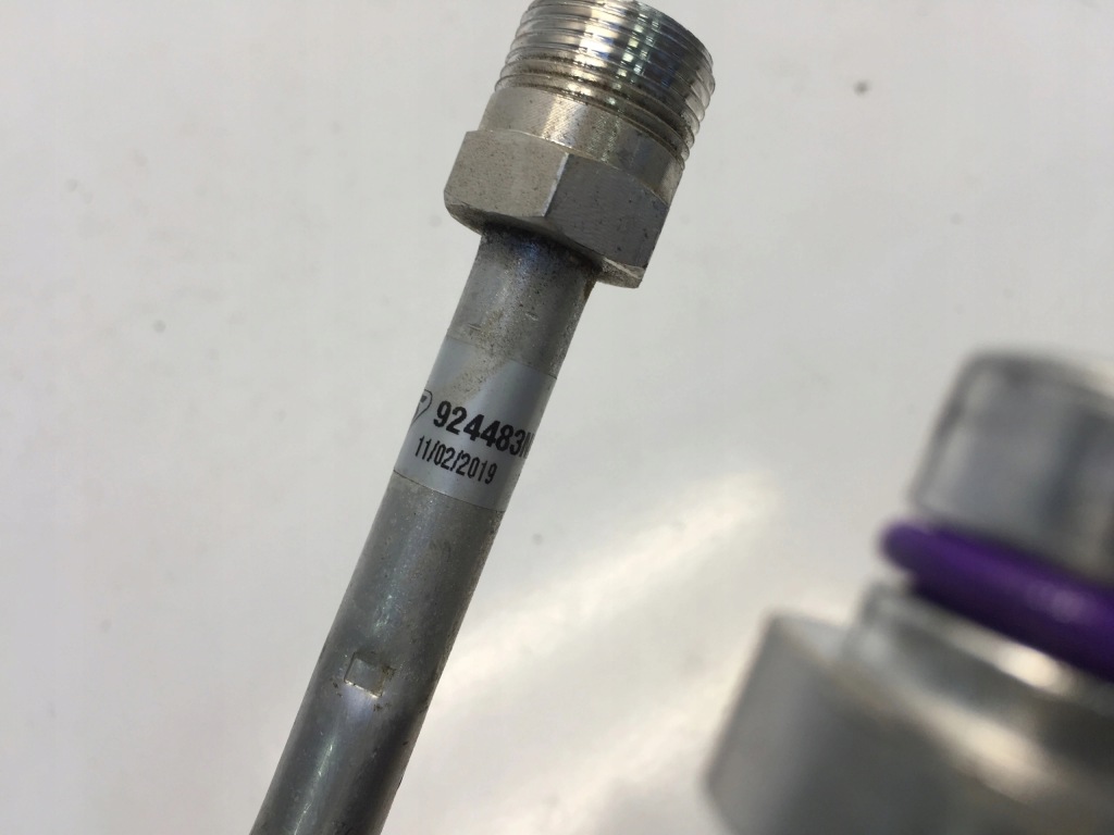 фото №3, Nissan leaf ii 2 2020 шланг кондиционера трубка