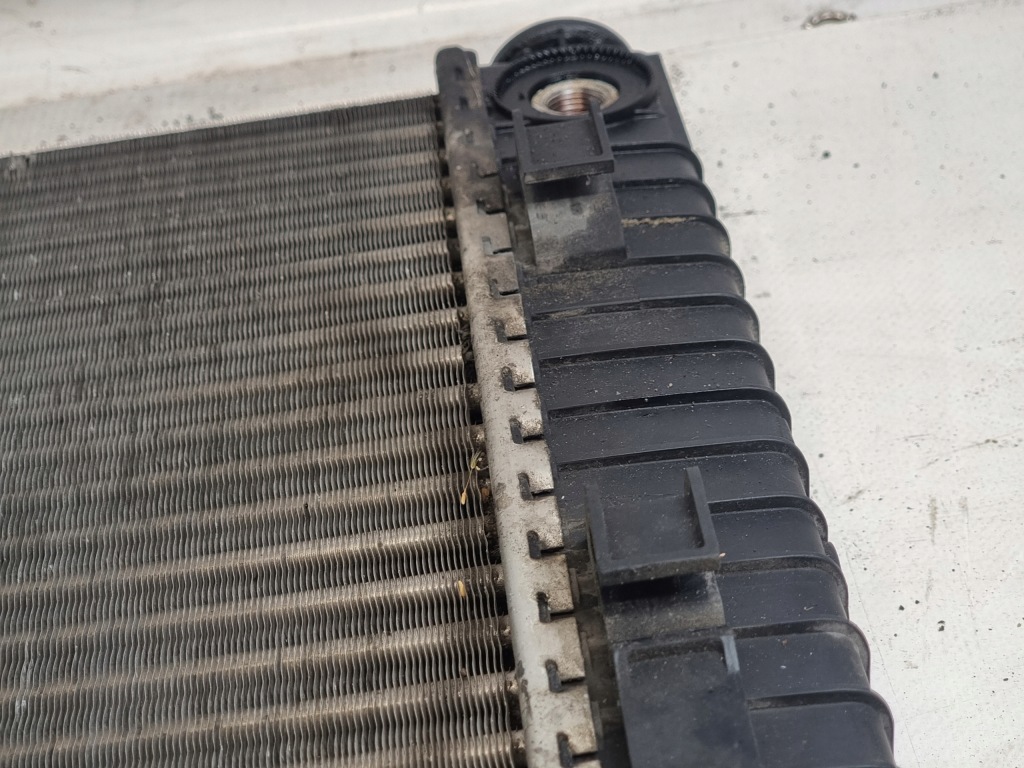 Радіатор води оригінальний номер 1685002002 mercedes a klasa w168 1.6 Недорого