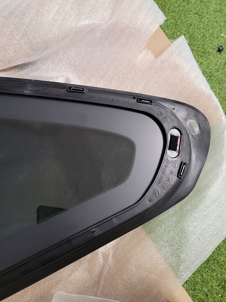 фото №4, Bmw f36 4 стекло кузовная правая nowa оригинальный номер