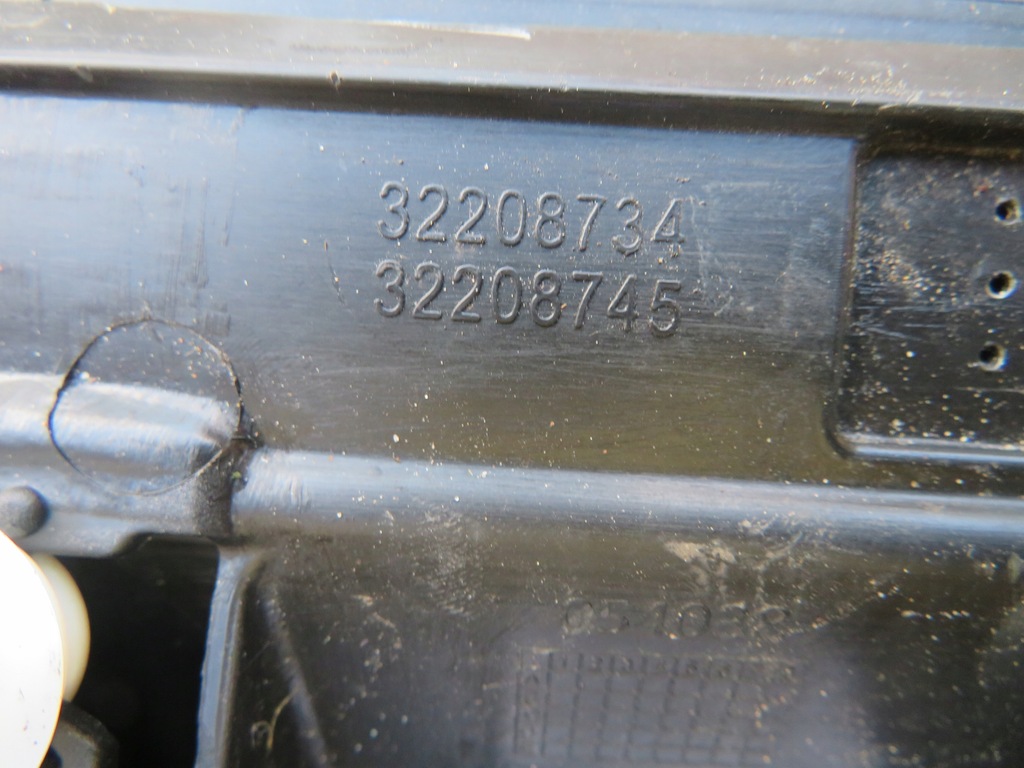 фото №7, Volvo xc60 ii молдинг двері задня rh 32208734 18-