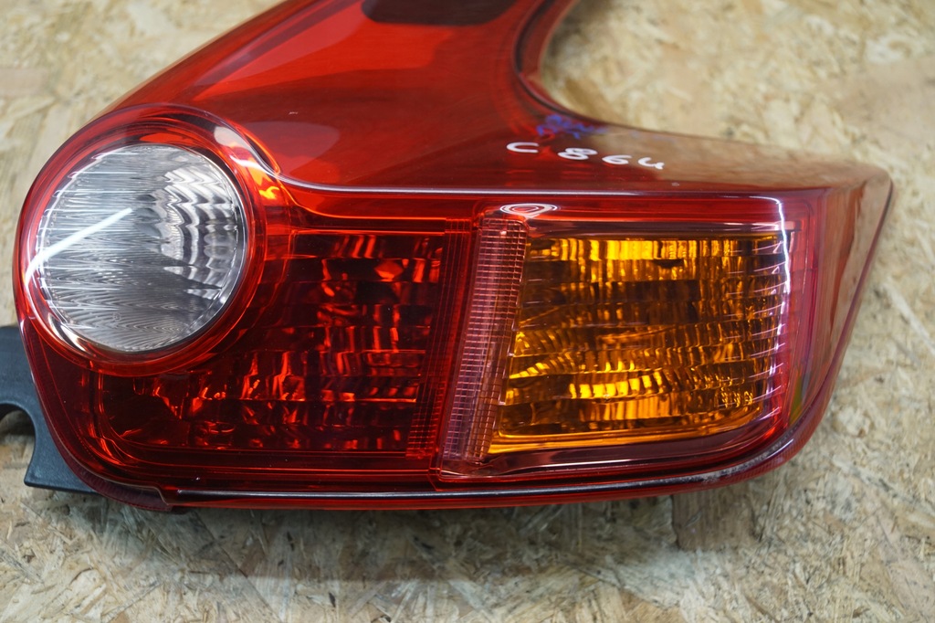 фото №7, Лампа правий задня nissan juke f15