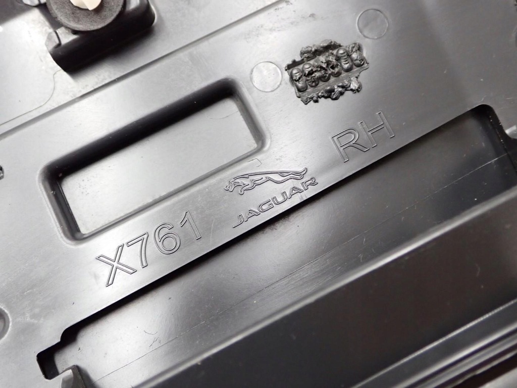 фото №8, Молдинг защита дверь правый задняя hk83-274a48-a jaguar f-pace x761 20r