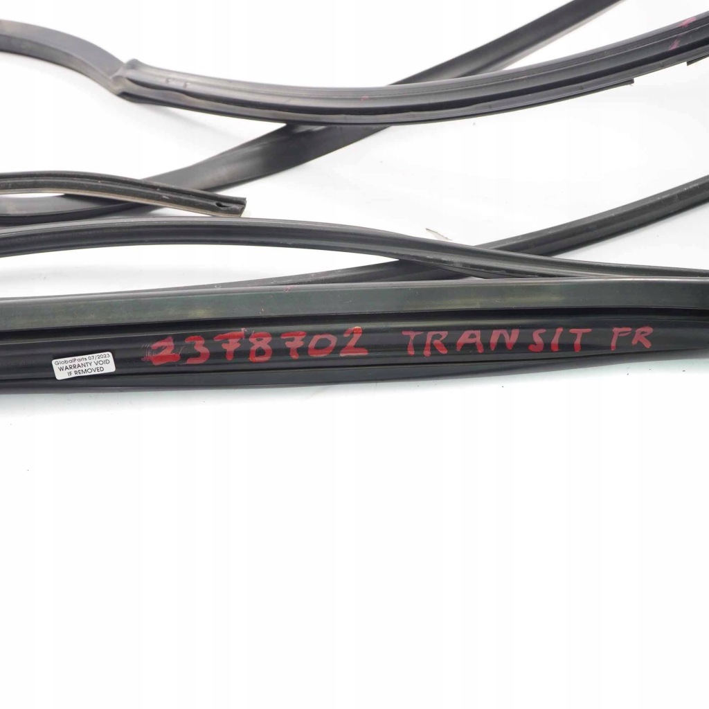 Ford transit mk8 прокладка стекло дверь перед правый  2378702 Оригинал