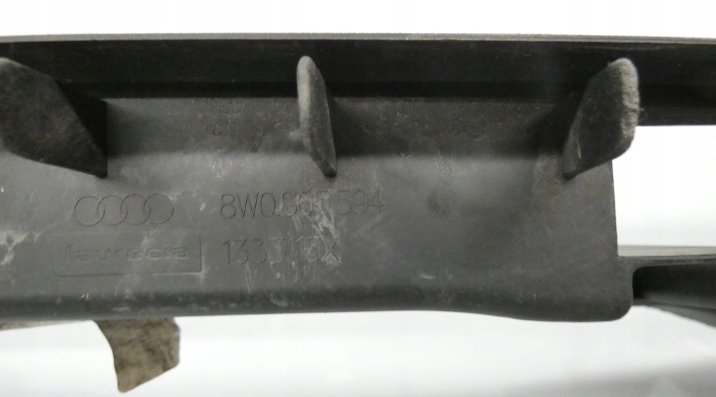 фото №10, Audi a4 b9 8w0805594 2015- усилитель pas передний обшивка