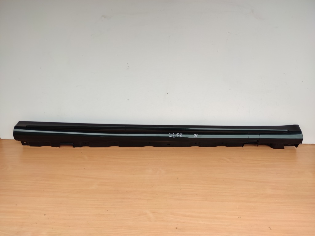 фото №1, Молдинг порог rh s-klasa набор amg long 6.3 6.5