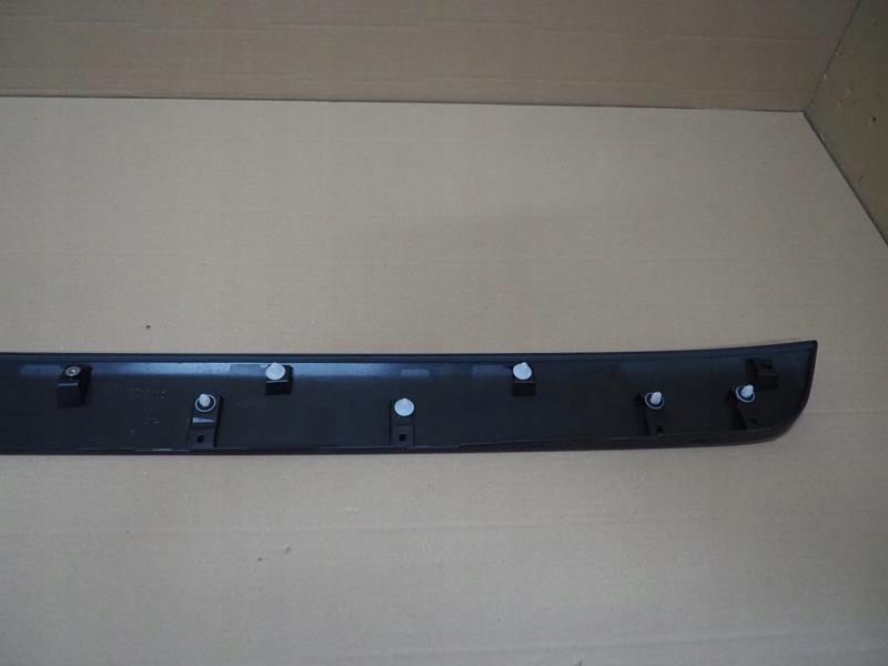 Накладка  нижняя накладка крышки toyota rav4 v 7680242140 с Разборки