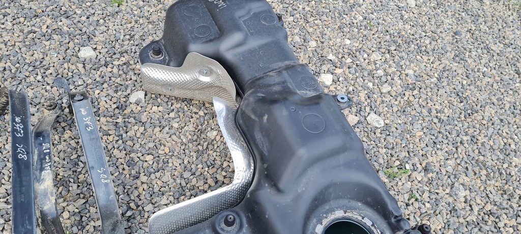 фото №14, Sq8 4m rsq8 q8 бак топлива 4.0 tfsi 4m0201021fn lamborghini urus sq7 4m