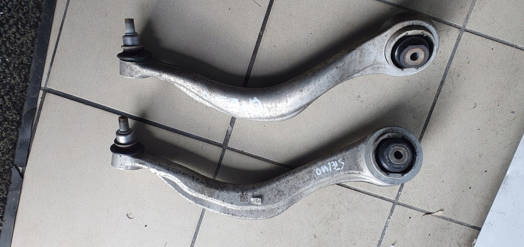 фото №1, Alfa romeo stelvio рычаг правый перед