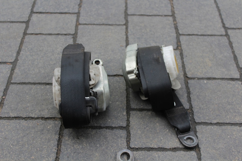 фото №12, Corolla verso ii pas ремені безпеки перед лівий правий комплект