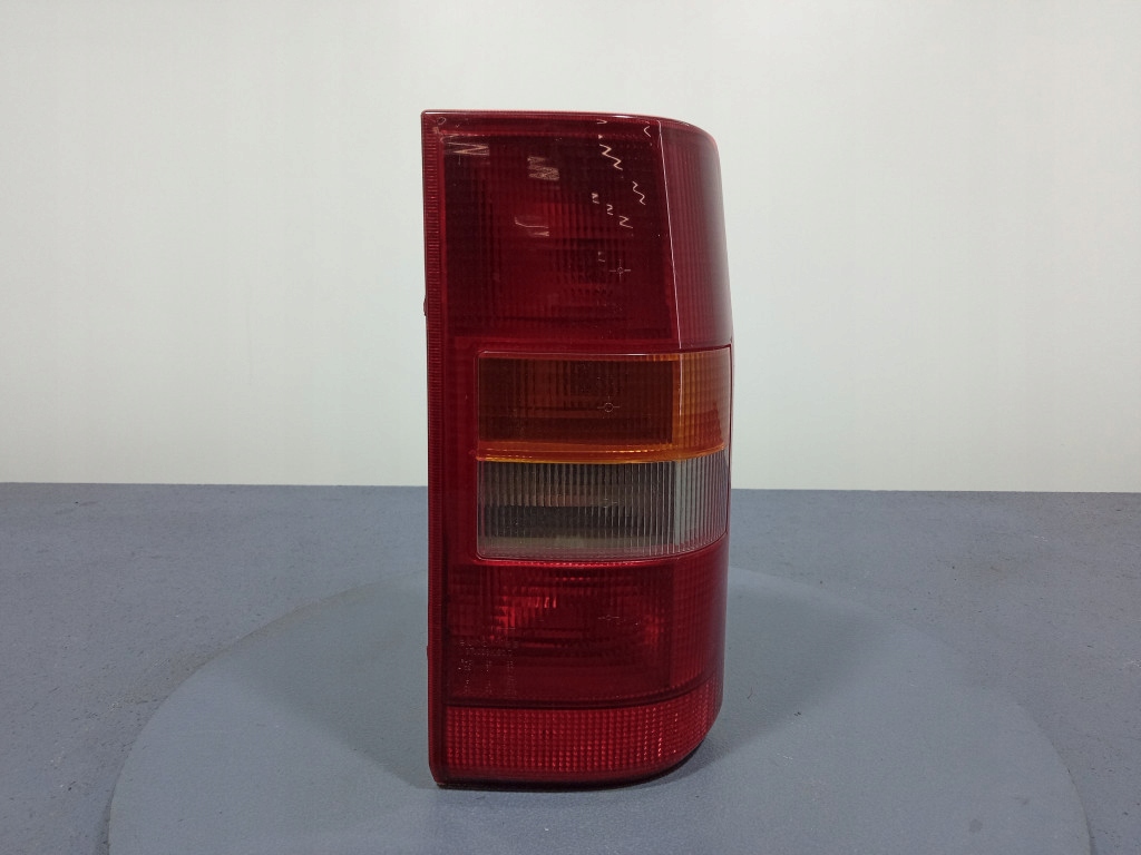 фото №1, Fiat scudo i лампа задня права задня 2250