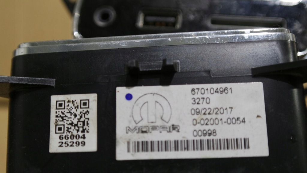 фото №10, Вход port usb aux sd maserati levante quattroporte