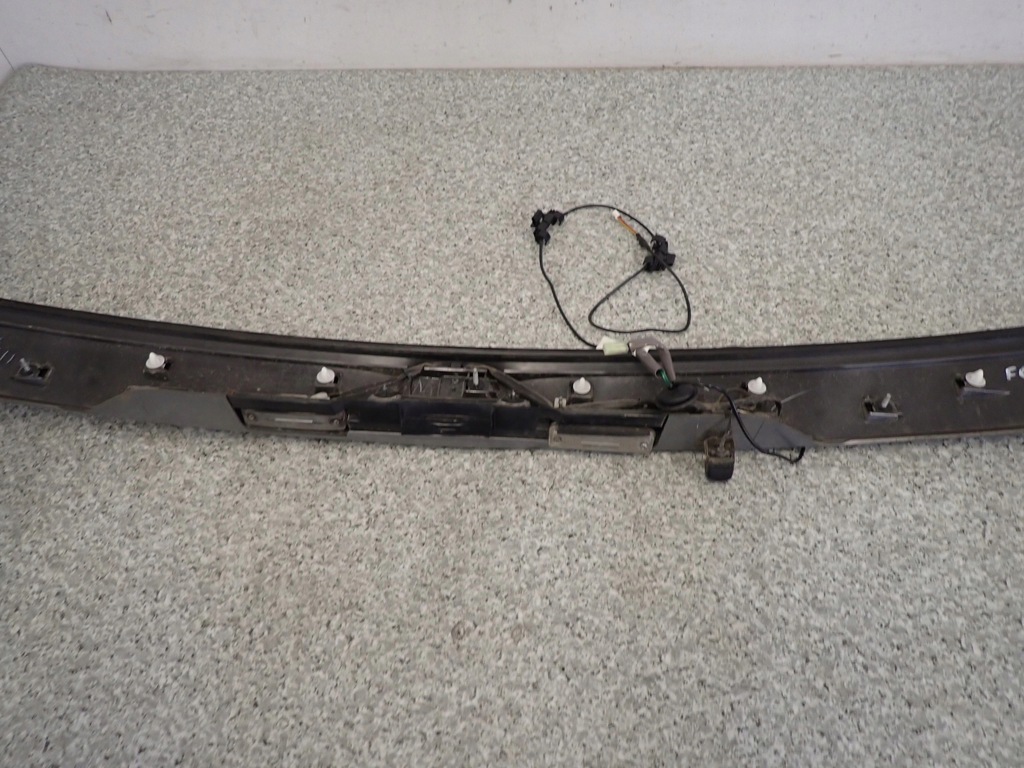 фото №15, Subaru forester iii 2.0d 09- молдинг кришки задня камера ліхтарі