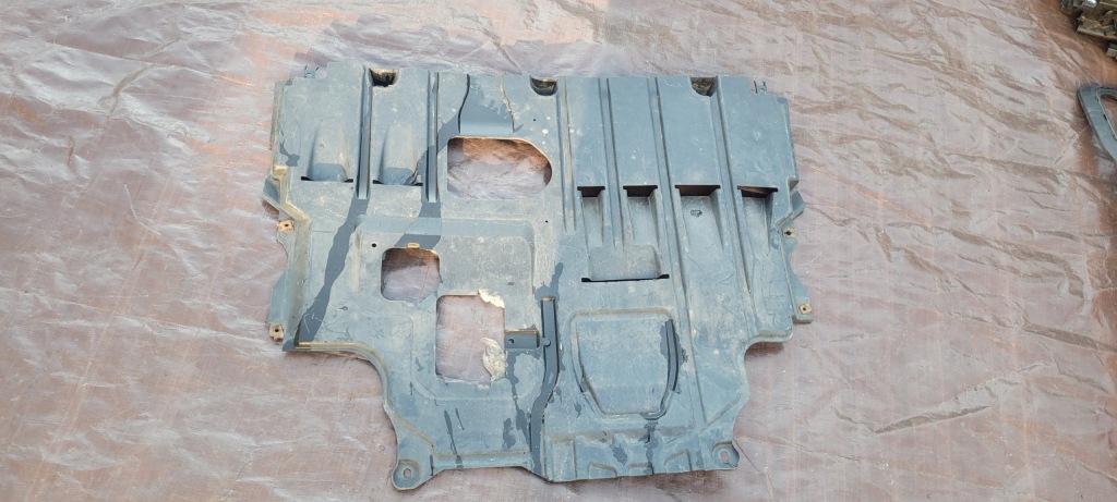 Mazda 3 2 нижняя накладка двигателя перед плита // 1417 Киев