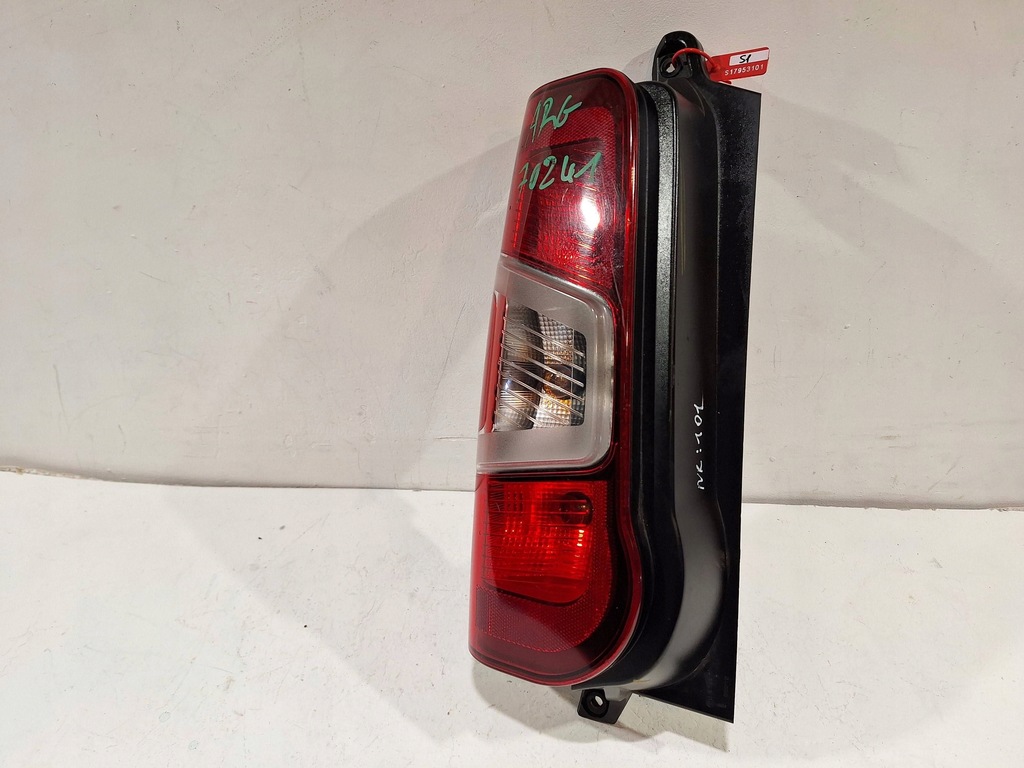 фото №1, Лампа задняя левая 9819235880 opel combo e rifter 18-