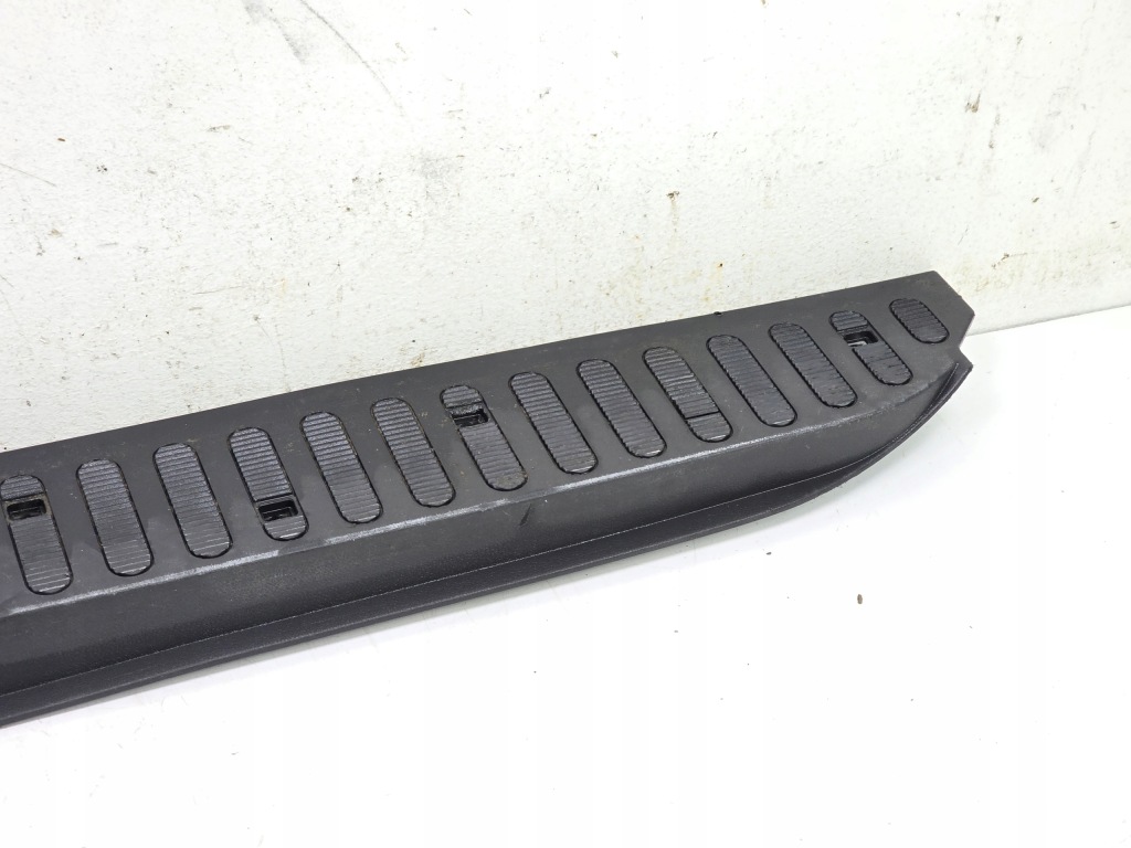 Movano master 3 3 накладка молдинг багажника поріг задні задня 849932462r 1cz в Україні