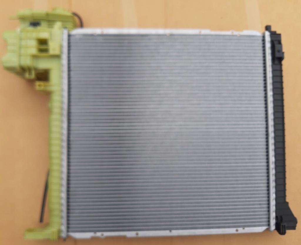 фото №1, Mercedes vito viano w638 радиатор автоматическая коробка передач