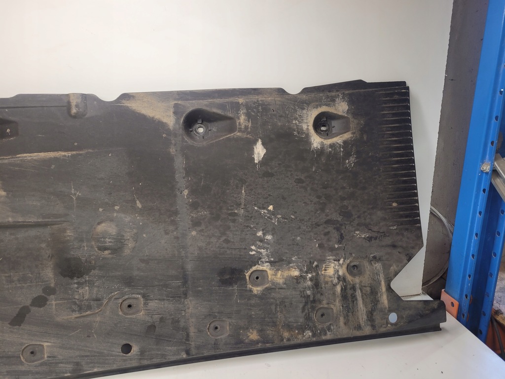 фото №5, Захист підвіска права audi a3 8p cabrio 8p7825202d