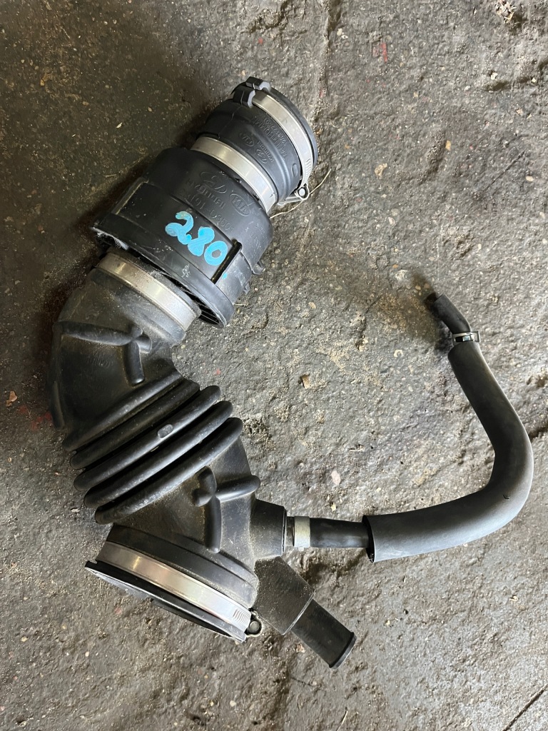 Купити 280 hyundai kia 1.6t труба шланг патрубок повітря 28191-d3501